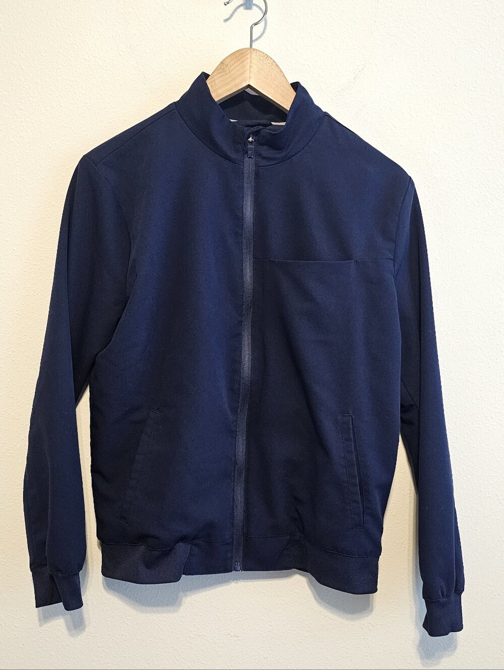 Fabletics Women's Navy Blue MotionTech Scrub Jacket Medium